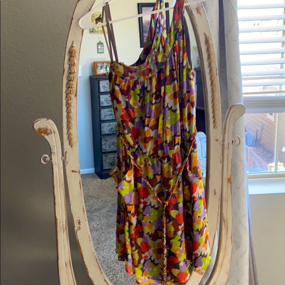 One shoulder floral dress with pockets!